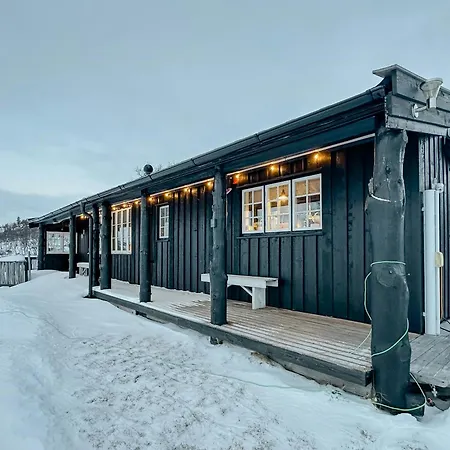 Idyllic By The Water In Hessdalen