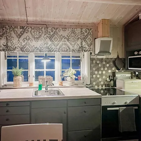 Idyllic By The Water In Hessdalen Alen